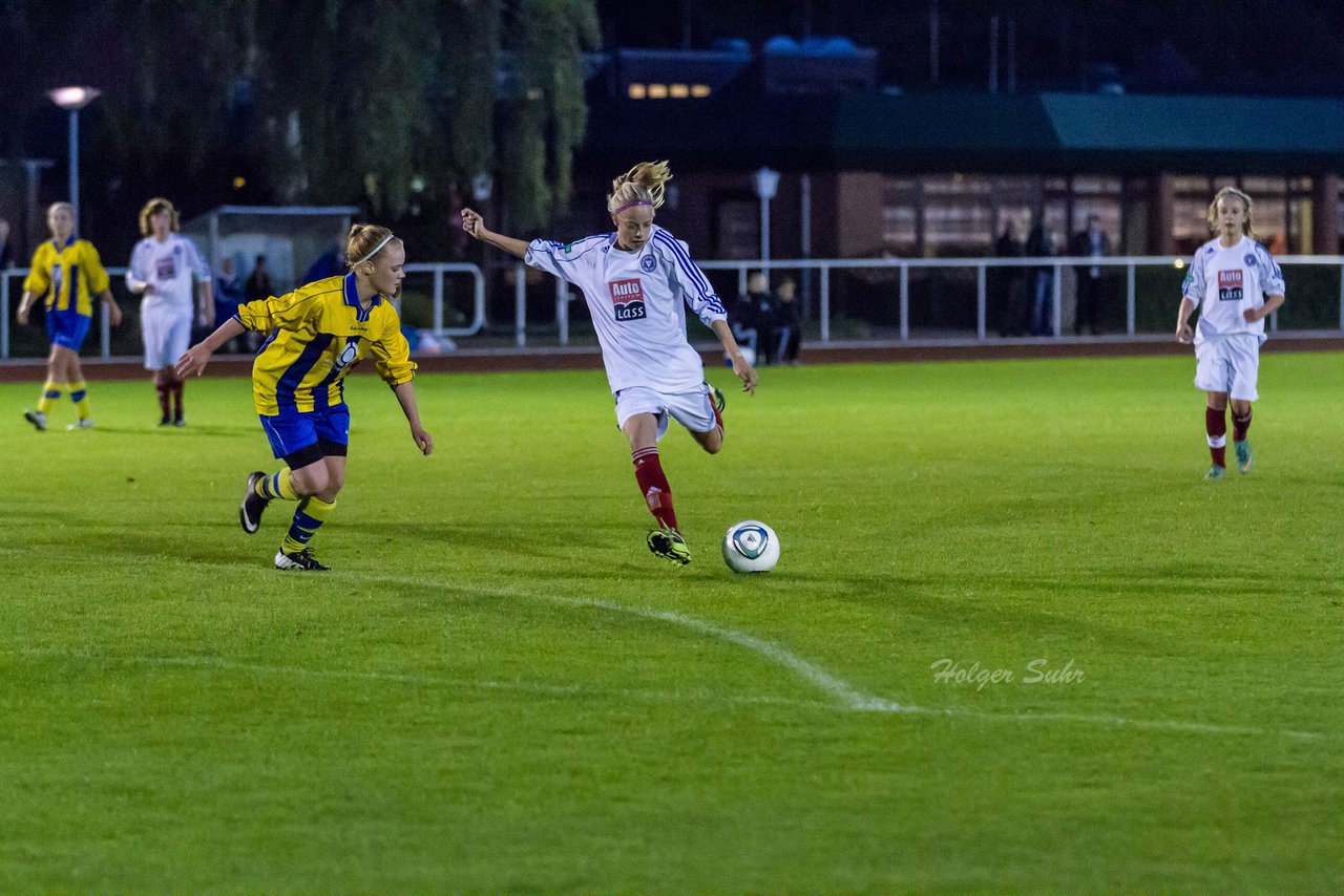 Bild 127 - B-Juniorinnen SV Henstedt-Ulzburg - Holstein Kiel : Ergebnis: 0:12